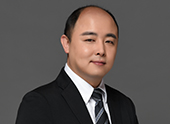 官巍
